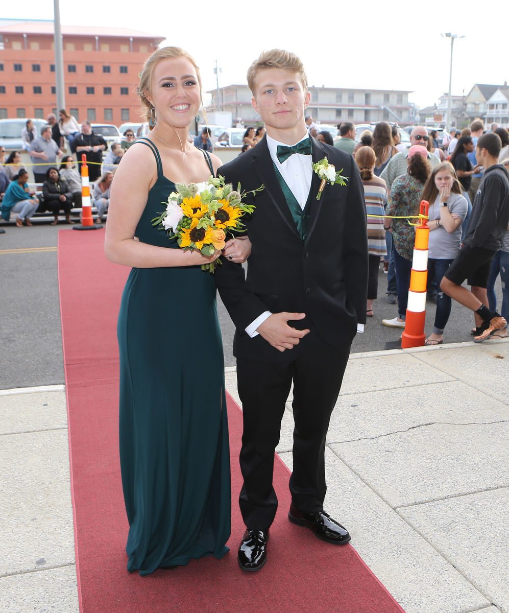 051819_gal_middletwp17.JPG